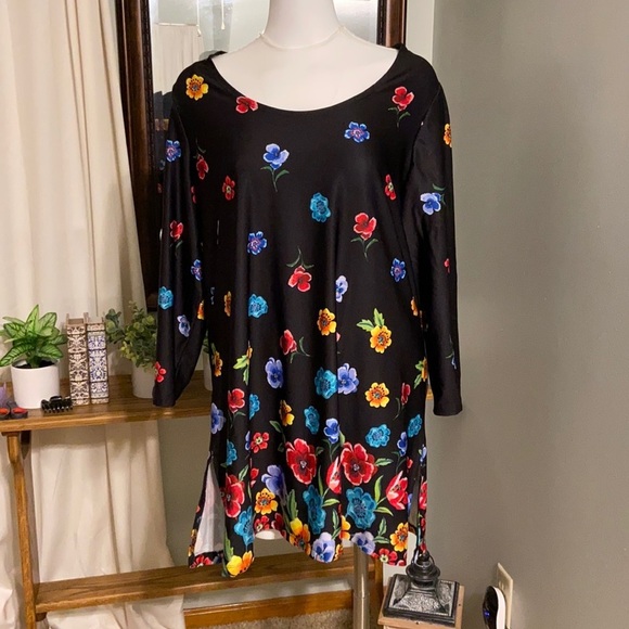 Slinky Brand Tops - Slinky Brand Bright Floral Tunic 1X EUC